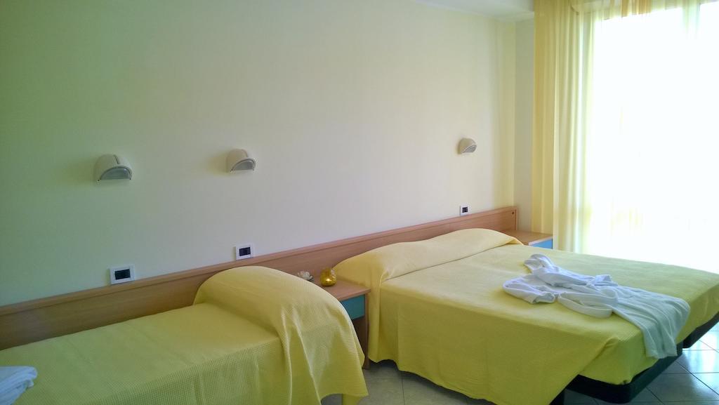 Hotel Paola Garden Bellariva Di Rimini Номер фото